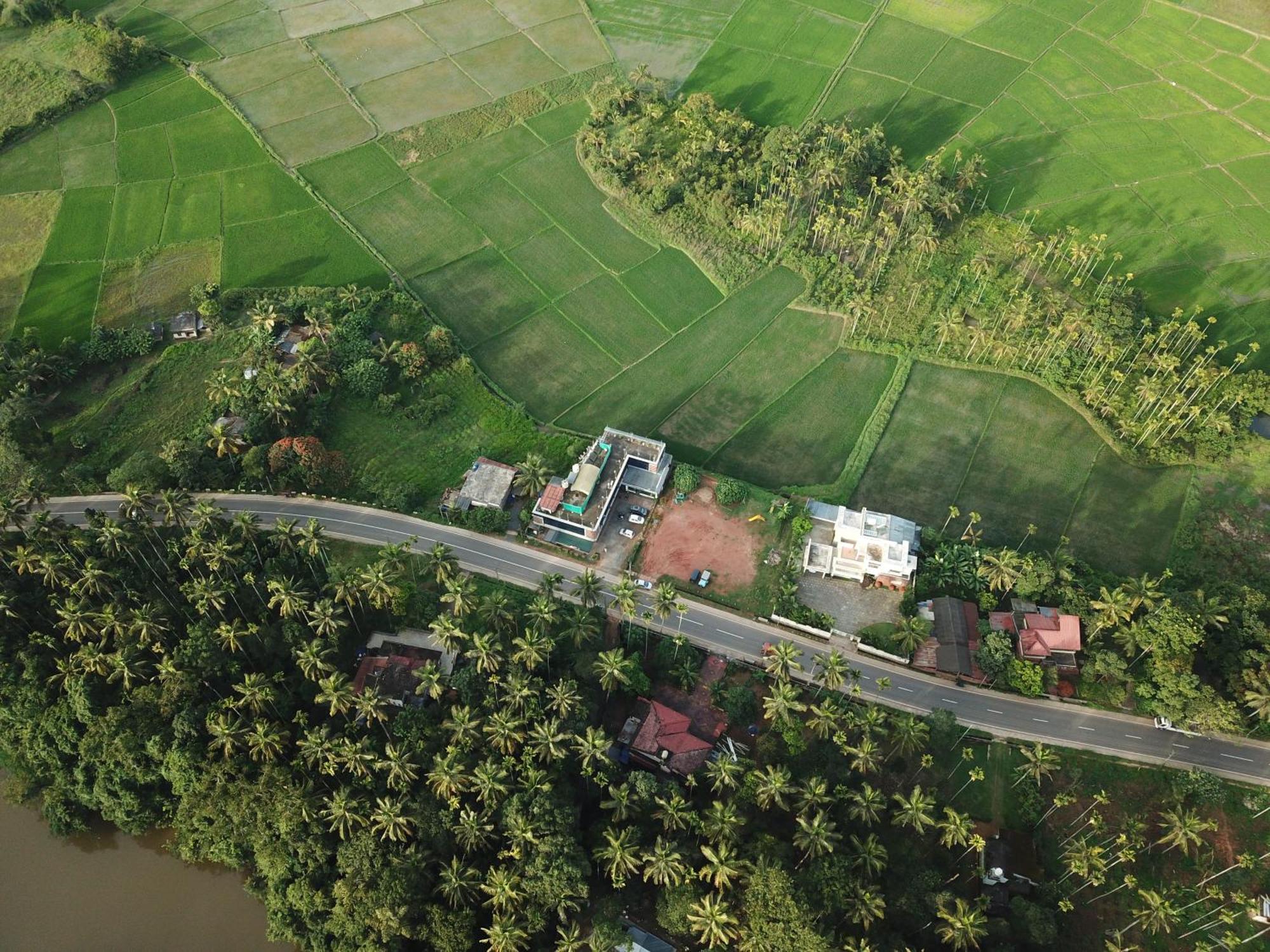 Paddyfield Inn Mananthavady Exterior photo